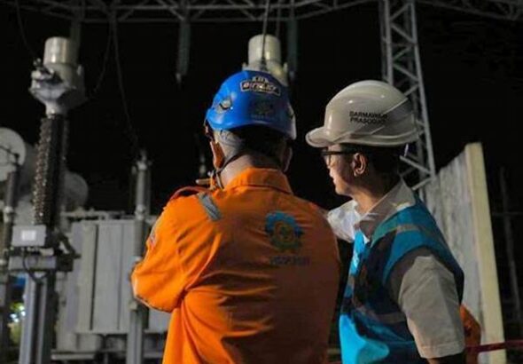 pln-pastikan-pasokan-listrik-aman-selama-lebaran-di-kota-langsa_2040cdefc.jpg
