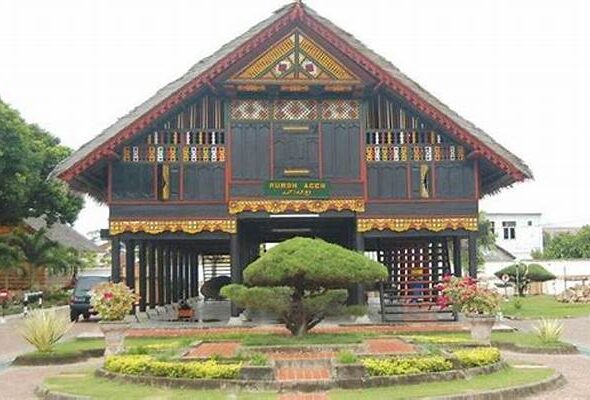 wow-rumah-adat-aceh-di-langsa-direvitalisasi-siap-jadi-pusat-edukasi-sejarah-budaya-lokal_725e0d08f.jpg